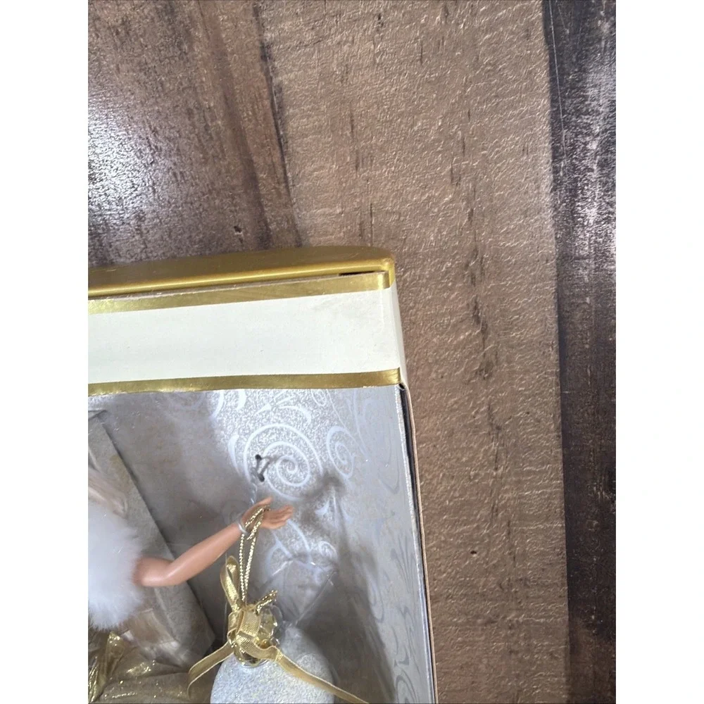 2000 Holiday Celebration Barbie Doll Special Edition Millennium Gold Gown Y2K
